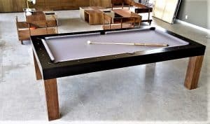 Mesa Comedor Madera de Encino entintado en negro y patas de Nogal